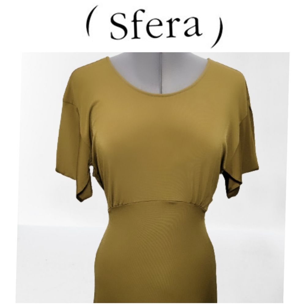 Sfera Casual Plunge Back  Flowy Dress